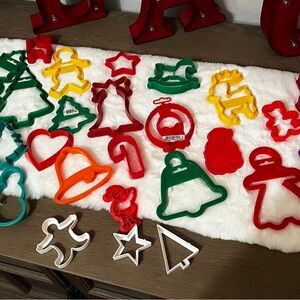 Vintage and new Holiday Cookie Cutters (lot) - Red, Green, Yellow